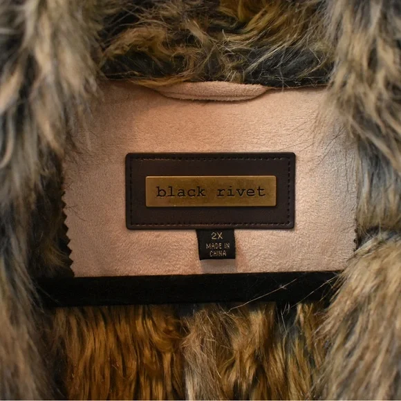 Wilsons Leather Winter Fur Coat - Picture 4 of 8